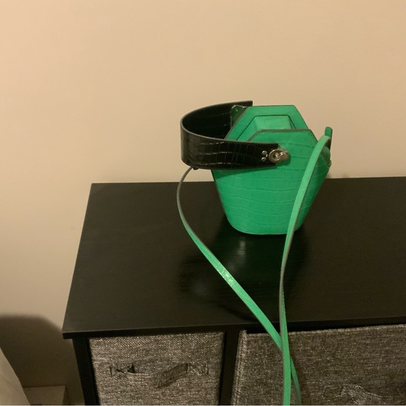 Danse Lente small bucket style bag - Picture 4 of 9